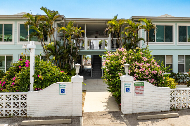 Boca Grande Beach Club in Boca Grande, FL - Building Photo - Building Photo