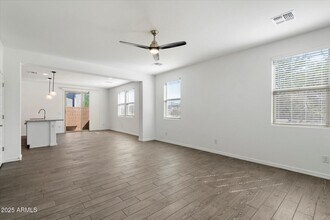 25101 N 141st Ave in Surprise, AZ - Building Photo - Building Photo