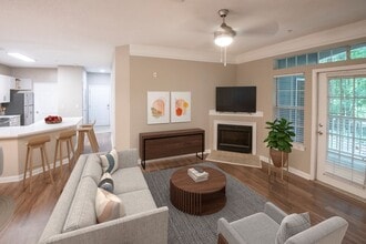 Sugarloaf Crossing in Lawrenceville, GA - Building Photo - Building Photo