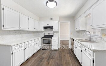 4065 Windtree Ln in Columbus, GA - Building Photo - Building Photo