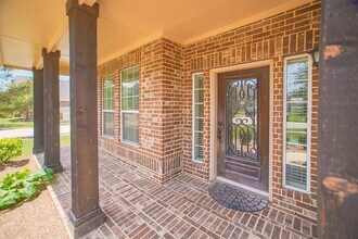 8133 Tranquil Lake Way in Conroe, TX - Building Photo - Building Photo