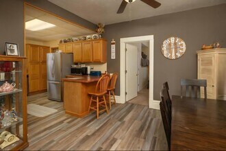 611 4th Ave NW, Unit A in Austin, MN - Foto de edificio - Building Photo