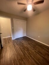 207 W Walworth St, Unit Apartment 26 in Elkhorn, WI - Building Photo - Building Photo