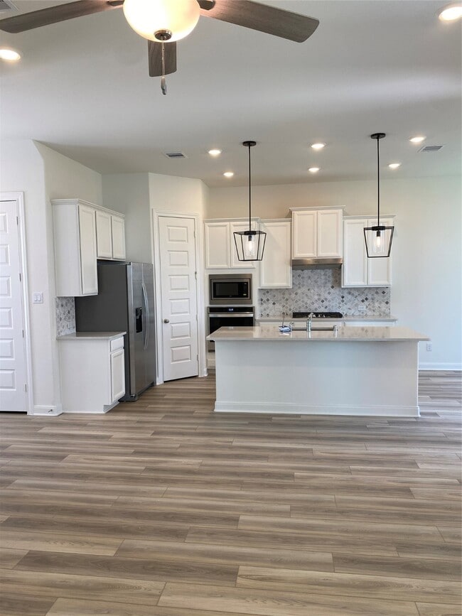 property at 2418 Yacht Hbr Dr