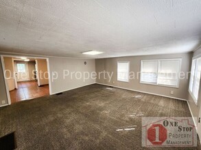 801 S Fairview Ave in Independence, MO - Building Photo - Building Photo