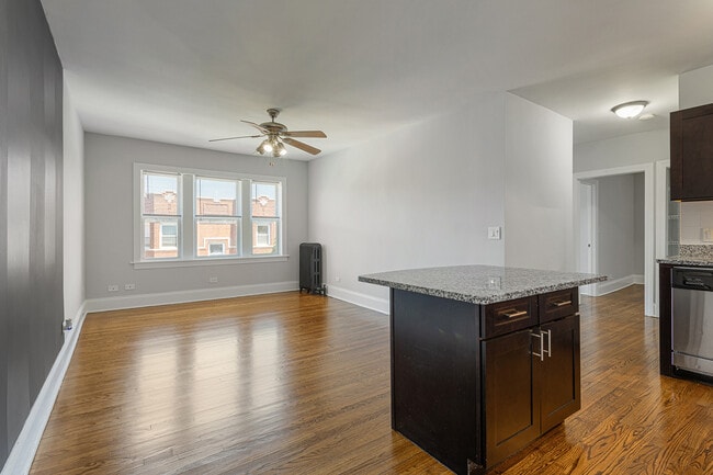1609 W Juneway Terrace in Chicago, IL - Building Photo - Building Photo