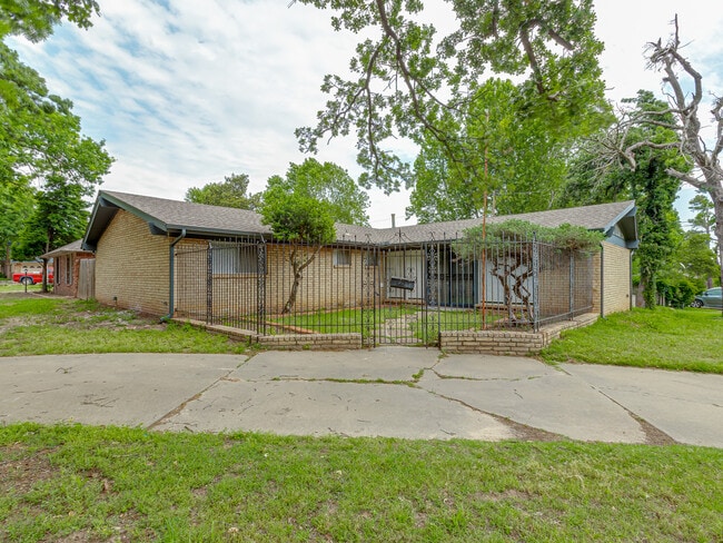 property at 1700 N Alexander Ln