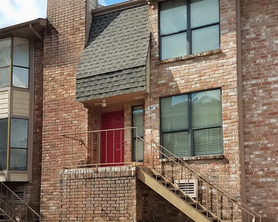 1919 Place Rebecca Ln in Houston, TX - Building Photo