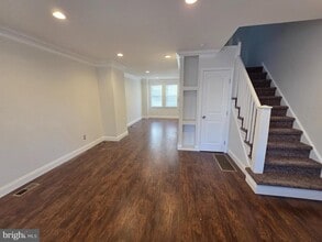 5259 Akron St in Philadelphia, PA - Building Photo - Building Photo