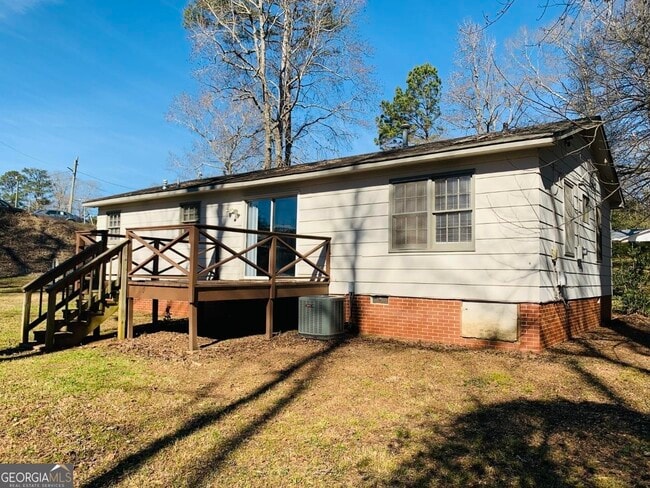 208 Laurel Ln in Lagrange, GA - Building Photo - Building Photo