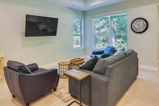 11931 Lakeview Manor Dr, Unit SI ID1308587P in Willis, TX - Building Photo