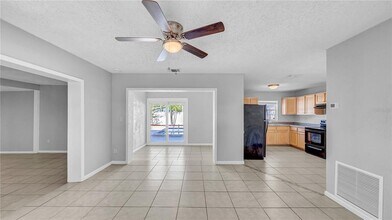 7515 17th Ln N in St. Petersburg, FL - Building Photo - Building Photo