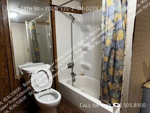 335 S 16th St-Unit -B in Terre Haute, IN - Foto de edificio - Building Photo