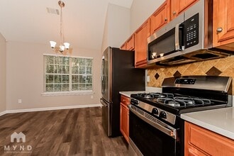 3063 Dogwood Ave in Decatur, GA - Building Photo - Building Photo