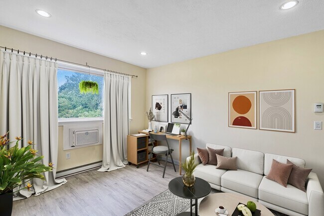 256 Parker Hill Ave in Boston, MA - Building Photo - Building Photo