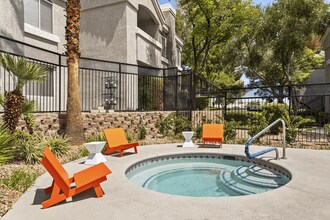 FireSkye in Las Vegas, NV - Foto de edificio - Building Photo