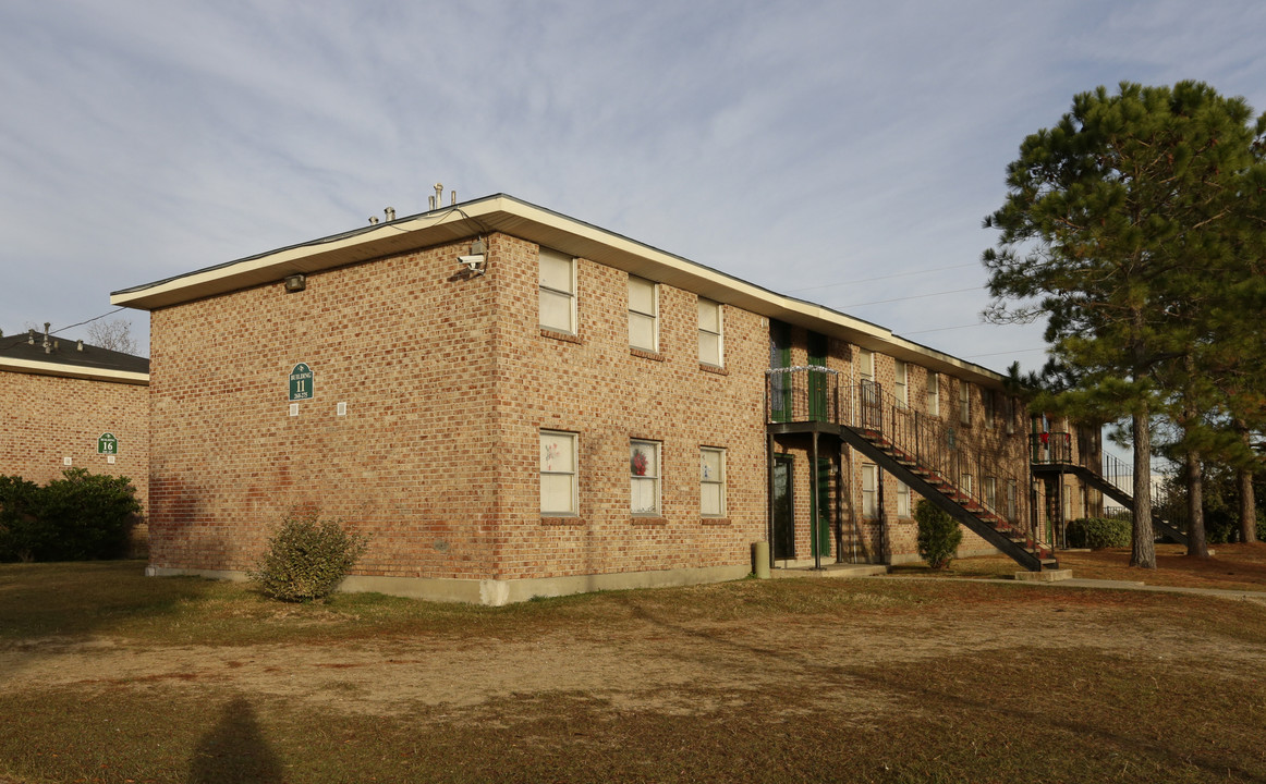 Scotland Square Apartments in Baton Rouge, LA - Building Photo