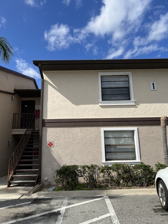 1030 June Dr in Melbourne, FL - Building Photo