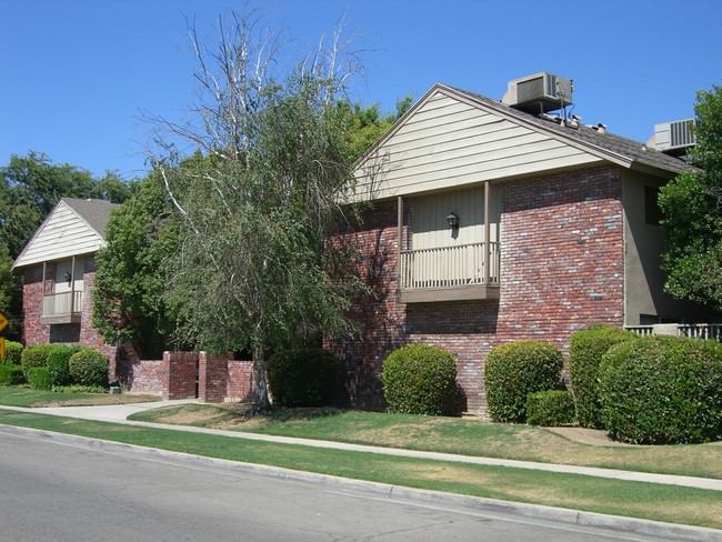 4544 N Sharon Ave in Fresno, CA - Building Photo - Building Photo