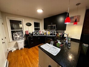 12 Parker Hill Ave in Boston, MA - Foto de edificio - Building Photo