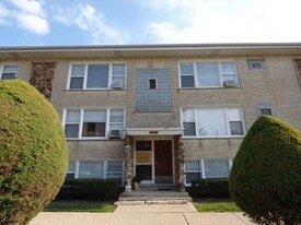 7019 W Medill Ave, Unit 1W in Chicago, IL - Building Photo