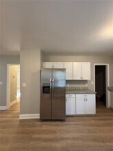 1431 Lorenzo Dr SW in Atlanta, GA - Building Photo - Building Photo