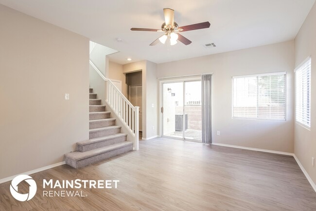 10521 West Table Lands Court in Las Vegas, NV - Foto de edificio - Building Photo