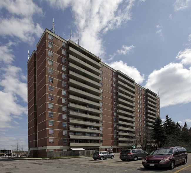 Kingside Apartments in Toronto, ON - Building Photo - Building Photo