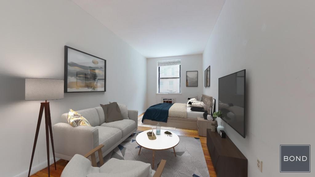 324 E 83rd St in New York, NY - Building Photo