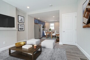 2141 Titan St in Philadelphia, PA - Building Photo
