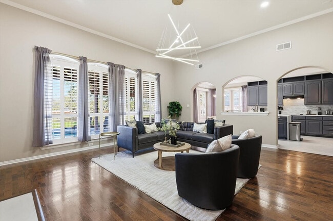 property at 4843 Golfside Dr