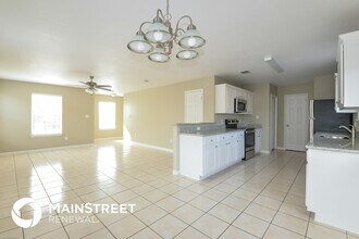 11023 Inner Canyon in San Antonio, TX - Foto de edificio - Building Photo