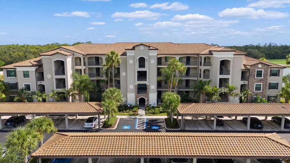 17118 Vardon Ter, Unit 306 in Bradenton, FL - Building Photo