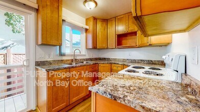 3929 Princeton Dr in Santa Rosa, CA - Building Photo - Building Photo