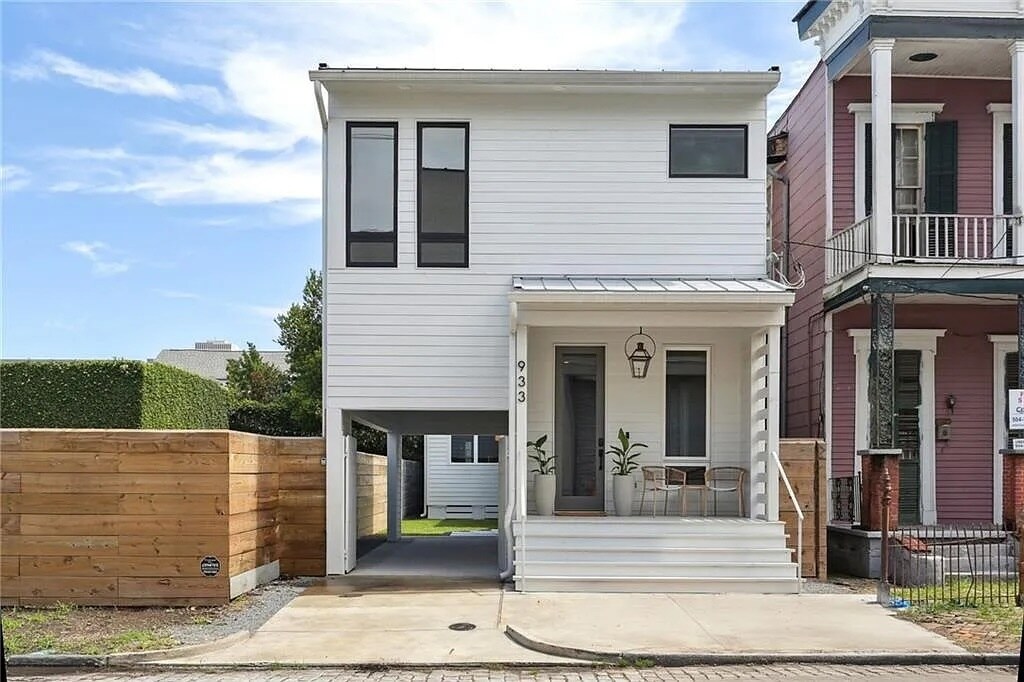 933 Terpsichore St in New Orleans, LA - Building Photo