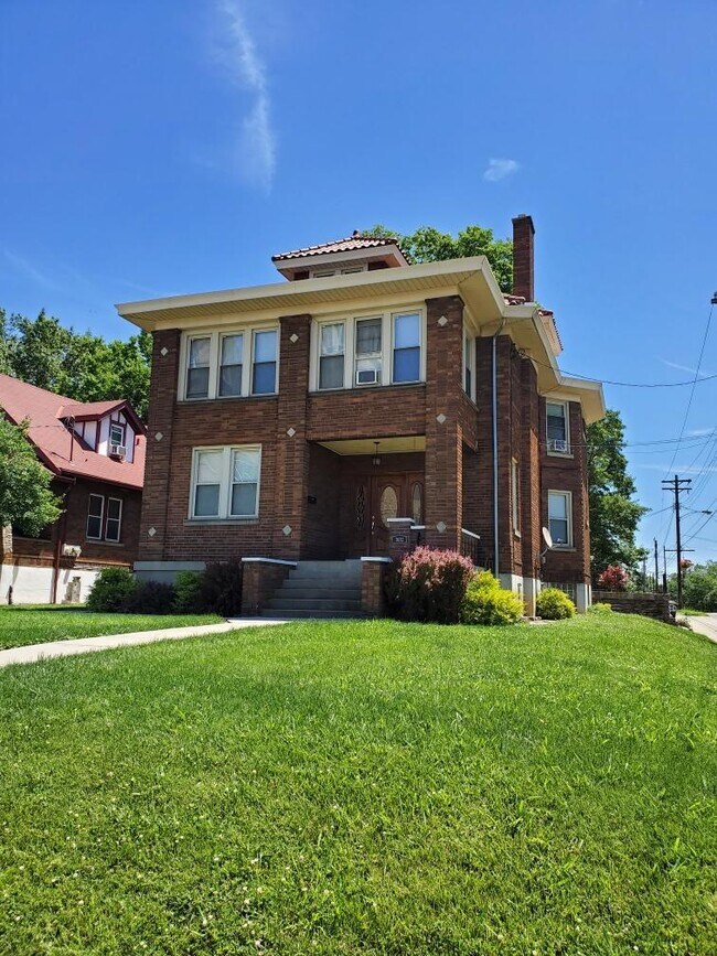 3632 Glenmore Ave Rentals in Cheviot, OH