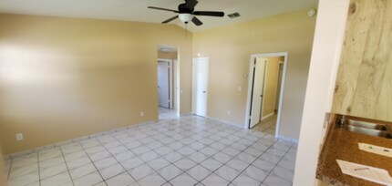 5324 Bonnie Brae Cir in Orlando, FL - Foto de edificio - Building Photo