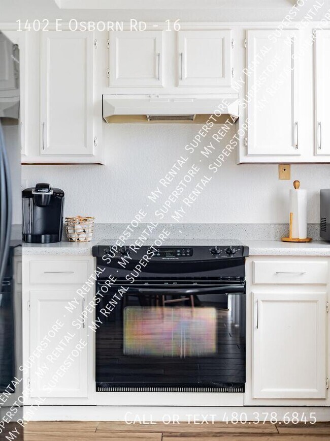 1402 E Osborn Rd in Phoenix, AZ - Building Photo - Building Photo