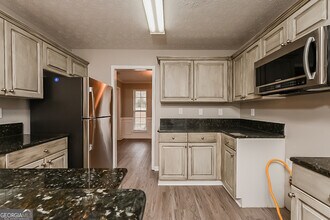 604 Longstreet Ln in Locust Grove, GA - Building Photo - Building Photo