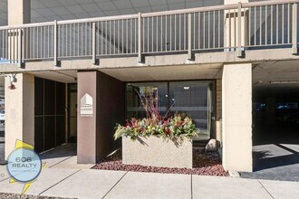 7300 W North Ave in Elmwood Park, IL - Foto de edificio - Building Photo