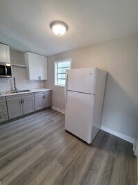 3126 Webster St - 10