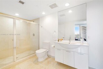 495 Brickell Ave, Unit 4704 in Miami, FL - Building Photo - Building Photo