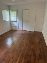 405 Meadow Moss Rd in Jackson, MS - Foto de edificio - Building Photo