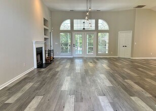 3234 John Bartram Pl in Mount Pleasant, SC - Building Photo - Building Photo