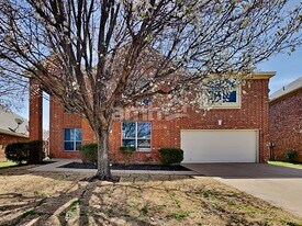 2319 Merlin Dr in Grand Prairie, TX - Building Photo