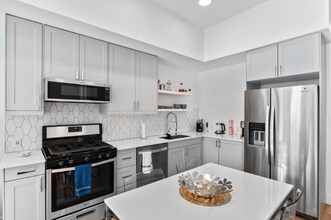 2876 W 53rd Ave in Denver, CO - Building Photo - Building Photo