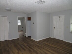 421 S J St in Lake Worth Beach, FL - Building Photo - Building Photo