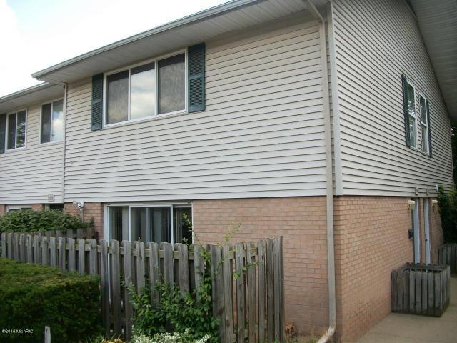 3515 Kenbrooke Ct, Unit 3515 in Kalamazoo, MI - Foto de edificio