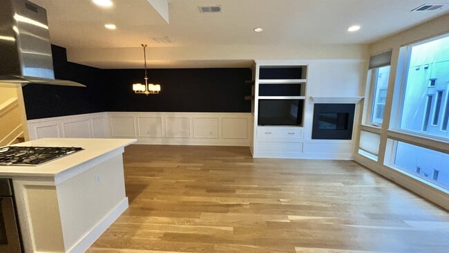 property at 3032 Zuni St