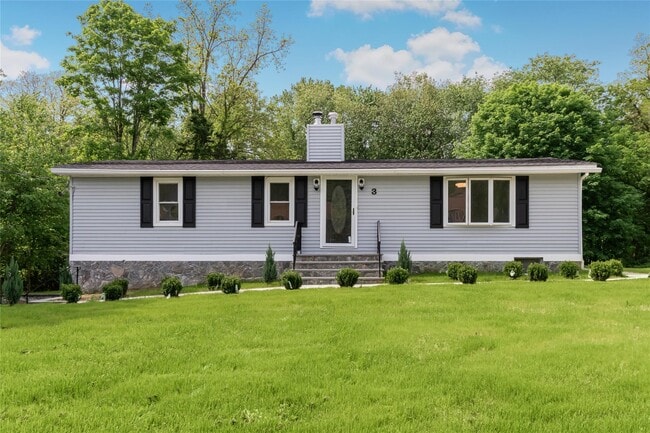 property at 3 Idlewild Dr